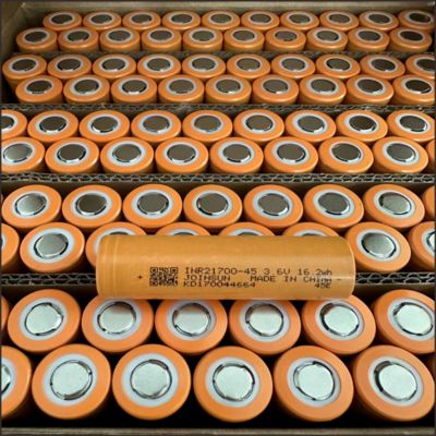 21700 batterie au lithium, 3,7V, capacité 5000mAh, forme ronde, lampe de poche très légère, batterie d'alimentation pour outils électriques