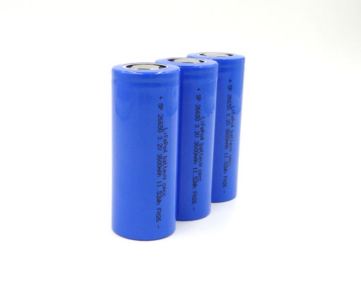 cellules de batterie de phosphate de fer de lithium de 3.2V 26*65mm 2000 fois 50Ah 100Ah 200Ah